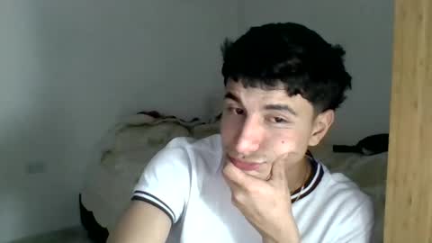 Snapshot of taylor1520 chatting on 11-16-25, 03:45 taylor1520 online show from 11-16-25, 03:45