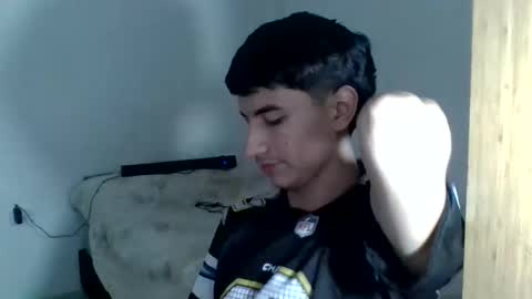 Snapshot of taylor1520 chatting on 11-16-25, 04:12 taylor1520 online show from 11-16-25, 04:12