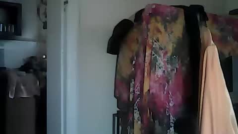 Snapshot of taylor3made chatting on 02-06-25, 07:56 taylor3made online show from 02-06-25, 07:56