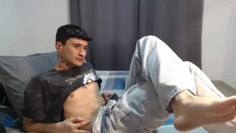 Snapshot of taylor_024 chatting on 06-05-26, 06:20 independent model online show from 06-05-26, 06:20