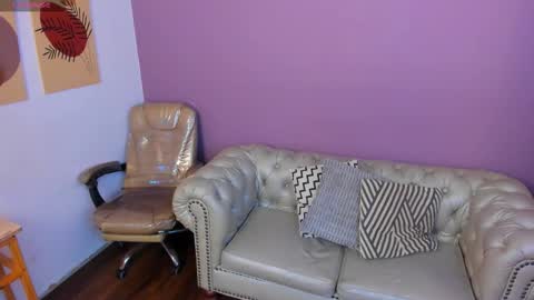 Snapshot of taylor_bennet chatting on 10-13-25, 12:05 Taylor Bennet online show from 10-13-25, 12:05