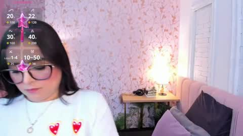 Snapshot of taylor_bennet chatting on 05-14-26, 12:01 Taylor Bennet online show from 05-14-26, 12:01
