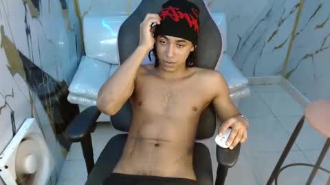 Taylor online show from 03-17-26, 01:43