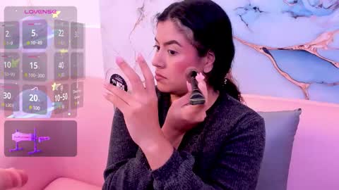 taylor_cupper_ online show from 11-12-25, 04:35