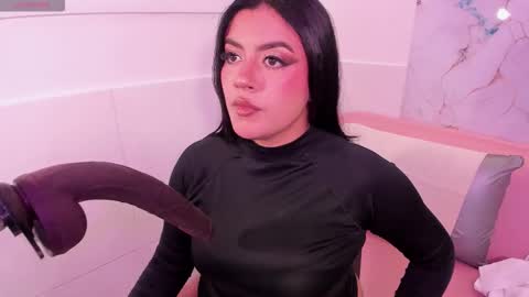 taylor_cupper_ online show from 12-21-25, 03:02