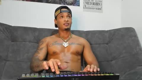 Taylor Mccarthy online show from 10-10-25, 03:16