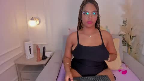 Taylor  online show from 01-15-25, 07:26