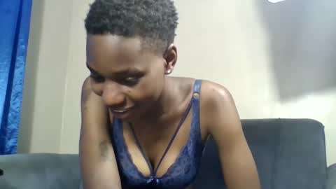 taylor_swift09 online show from 04-10-26, 08:02