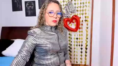 taylorhot72_ online show from 07-18-26, 03:00