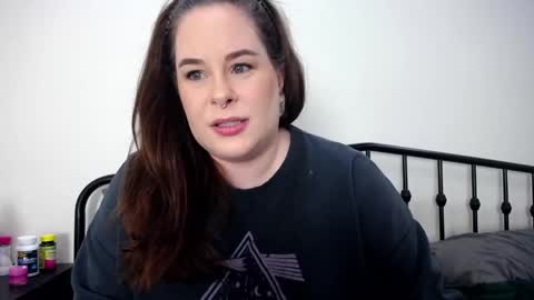 Snapshot of taylormichaels87 chatting on 09-30-25, 02:27 Taylor Michaels online show from 09-30-25, 02:27