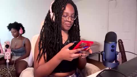 Snapshot of taylorsosweets chatting on 05-17-26, 12:08 Taylor online show from 05-17-26, 12:08