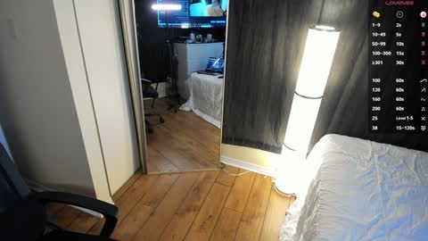 Snapshot of taylortait chatting on 12-06-24, 07:23 Taylor Tait online show from 12-06-24, 07:23