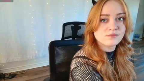 Taylor Tait online show from 10-29-25, 04:31