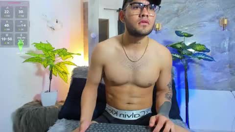 TAYLOR AND TAYLER online show from 01-09-26, 10:55