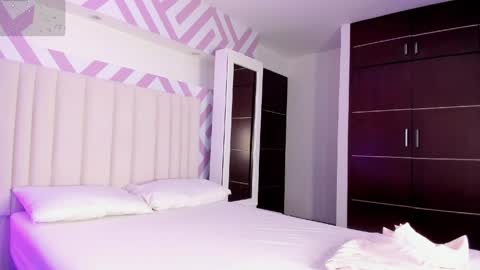 Snapshot of tayrasiny chatting on 04-16-26, 03:29 Tayra horny for you online show from 04-16-26, 03:29