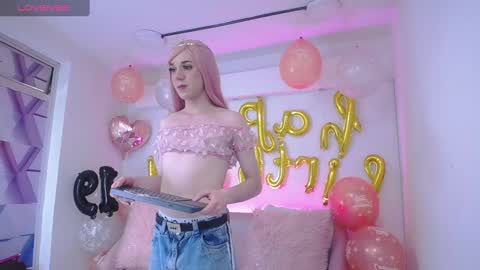 Sofia online show from 12-13-24, 02:38