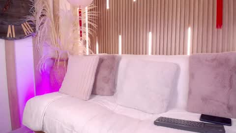 Sofia online show from 02-25-26, 01:54