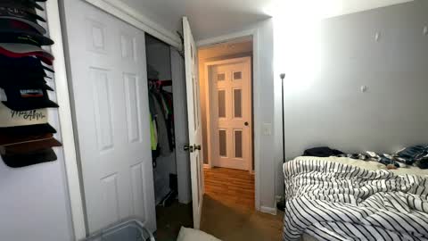 Snapshot of tayztackz chatting on 03-01-26, 06:04 TayKyle online show from 03-01-26, 06:04