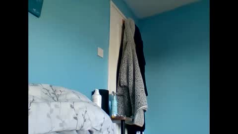 Snapshot of tazo78 chatting on 10-05-25, 12:03 tazo78 online show from 10-05-25, 12:03