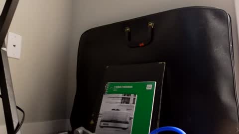 Snapshot of tboniestl chatting on 07-23-26, 04:49 tboniestl online show from 07-23-26, 04:49