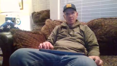 Snapshot of tc123496 chatting on 11-10-25, 08:24 NATE online show from 11-10-25, 08:24