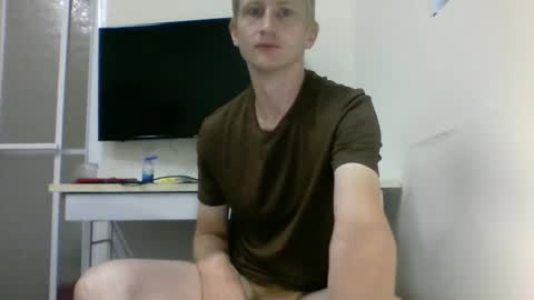 Snapshot of tcute0 chatting on 09-17-25, 08:21 tcute0 online show from 09-17-25, 08:21