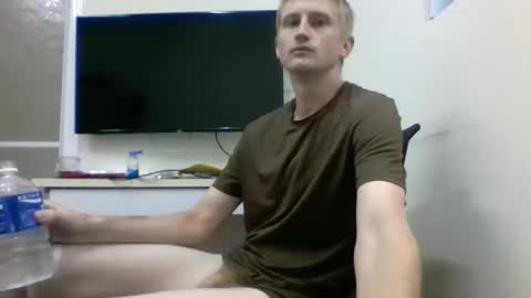 Snapshot of tcute0 chatting on 09-18-25, 08:44 tcute0 online show from 09-18-25, 08:44