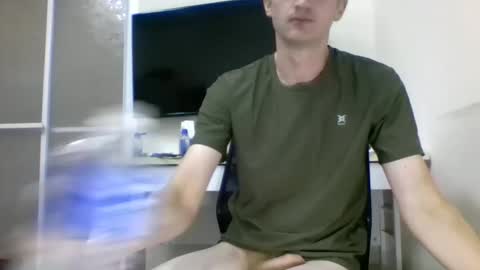 Snapshot of tcute0 chatting on 09-25-25, 08:12 tcute0 online show from 09-25-25, 08:12