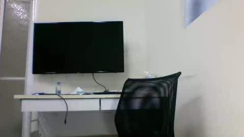 Snapshot of tcute0 chatting on 10-26-25, 10:25 tcute0 online show from 10-26-25, 10:25