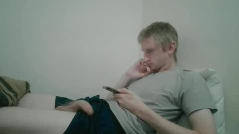 Snapshot of tcute0 chatting on 05-07-26, 05:46 tcute0 online show from 05-07-26, 05:46