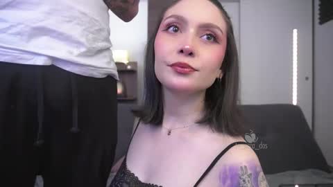 Leo and Luna online show from 11-25-25, 03:56