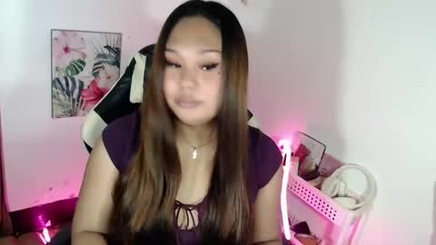 Snapshot of teachernovaa chatting on 06-07-26, 02:05 Christine online show from 06-07-26, 02:05