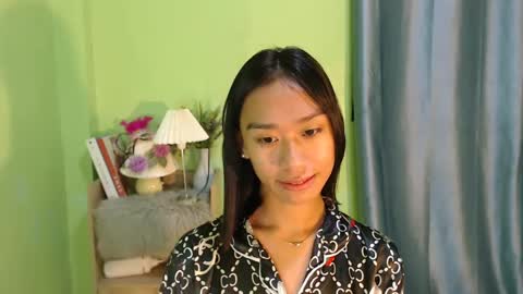 Snapshot of teamo_kiara chatting on 12-17-24, 07:50 your future wife online show from 12-17-24, 07:50