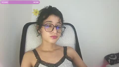 Snapshot of teaonix chatting on 05-09-26, 02:44 teaonix online show from 05-09-26, 02:44