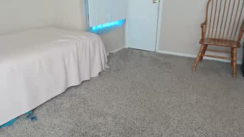 teases online show from 12-03-24, 06:38