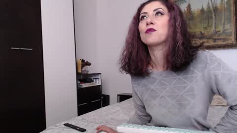 ALICIA--- online show from 01-16-25, 09:27