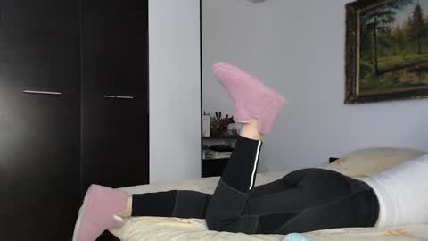 ALICIA--- online show from 02-26-25, 11:41