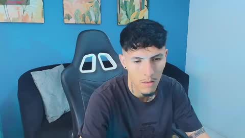 Snapshot of teban_427xtreme chatting on 04-10-26, 12:21 teban_427xtreme online show from 04-10-26, 12:21