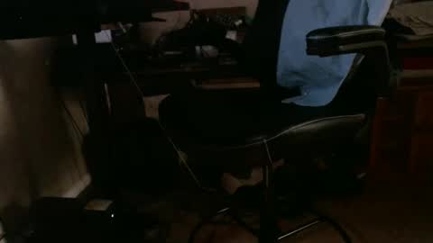 Snapshot of techloot chatting on 04-21-26, 02:04 techloot online show from 04-21-26, 02:04