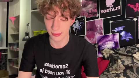 Snapshot of technoracer chatting on 03-15-26, 09:10 Alice online show from 03-15-26, 09:10