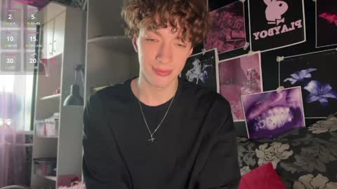 Snapshot of technoracer chatting on 03-28-26, 02:33 Alice online show from 03-28-26, 02:33