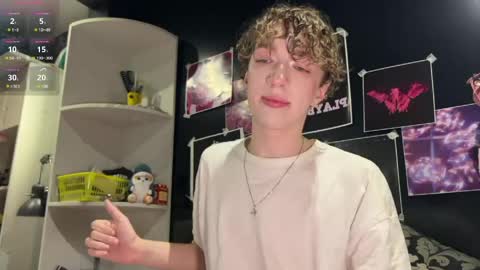 Snapshot of technoracer chatting on 04-14-26, 11:55 Alice online show from 04-14-26, 11:55