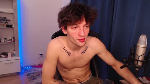 Snapshot of teddy_mode chatting on 12-20-24, 02:19 Teddy online show from 12-20-24, 02:19