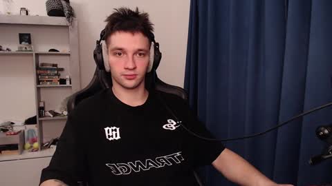 Snapshot of teddy_mode chatting on 01-30-25, 06:43 Teddy online show from 01-30-25, 06:43