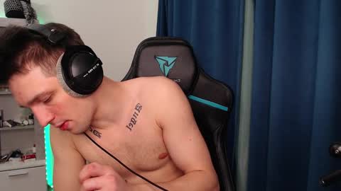 Snapshot of teddy_mode chatting on 02-01-25, 01:12 Teddy online show from 02-01-25, 01:12