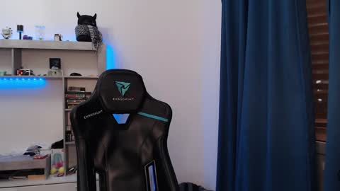 Snapshot of teddy_mode chatting on 02-06-25, 01:05 Teddy online show from 02-06-25, 01:05