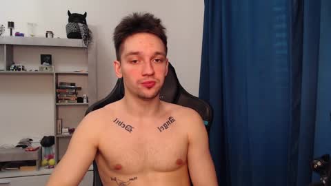 Snapshot of teddy_mode chatting on 02-07-25, 08:01 Teddy online show from 02-07-25, 08:01