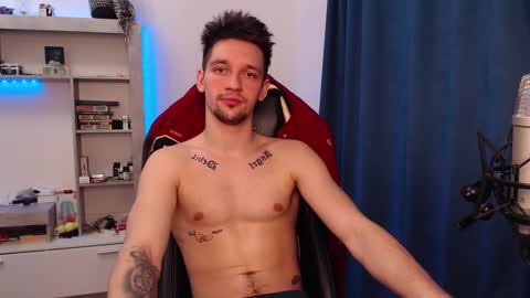 Snapshot of teddy_mode chatting on 02-16-25, 12:19 Teddy online show from 02-16-25, 12:19