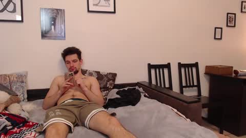 Snapshot of teddy_mode chatting on 03-05-25, 10:54 Teddy online show from 03-05-25, 10:54