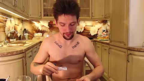 Snapshot of teddy_mode chatting on 03-09-25, 05:00 Teddy online show from 03-09-25, 05:00